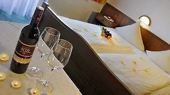 Eckartauerhof Hotel 3*