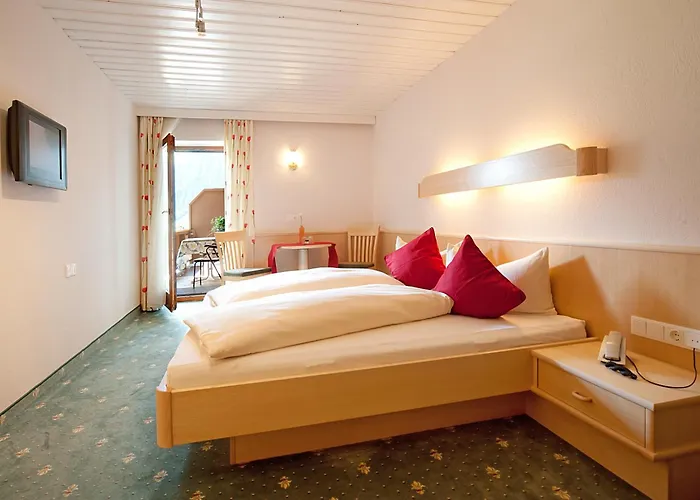 Hotel Eckartauerhof 3*