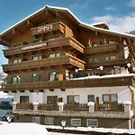 Eckartauerhof Otel 3*