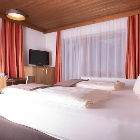 Eckartauerhof Hotel